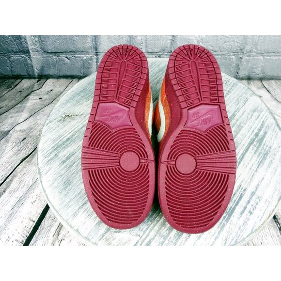 Nike SB Dunk Low Pro PRM Mystic Red/Emerald Rise Women 8 NIB - Picture 10 of 13